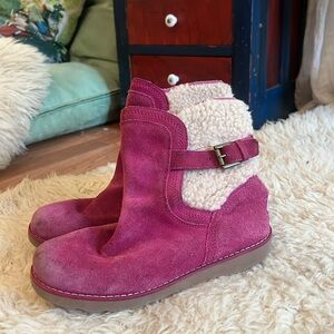 UGG Girls Booties size 3